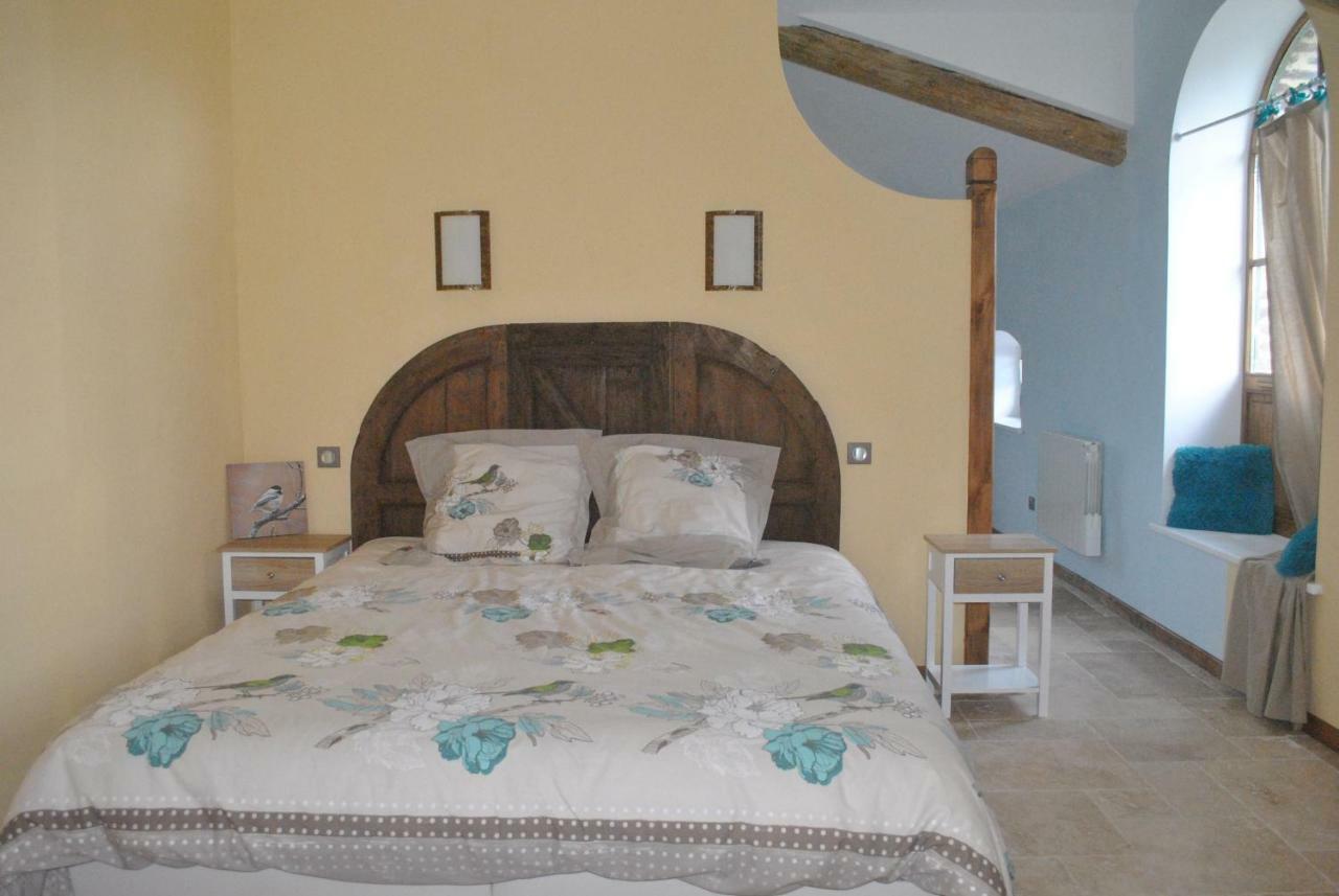 Domaine De La Poyat Bed and Breakfast Légny Eksteriør billede